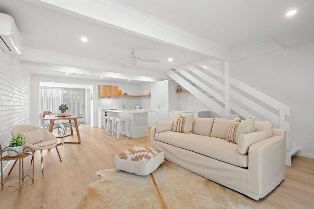 Vibes At Five Noosa Apartment Noosaville Exterior photo