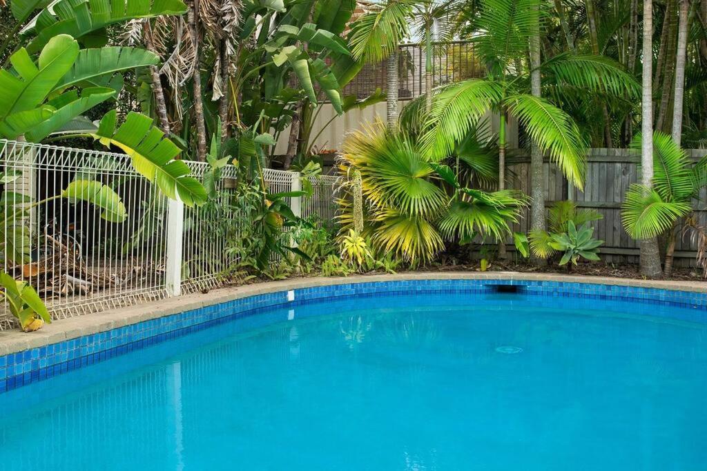 Vibes At Five Noosa Apartment Noosaville Exterior photo